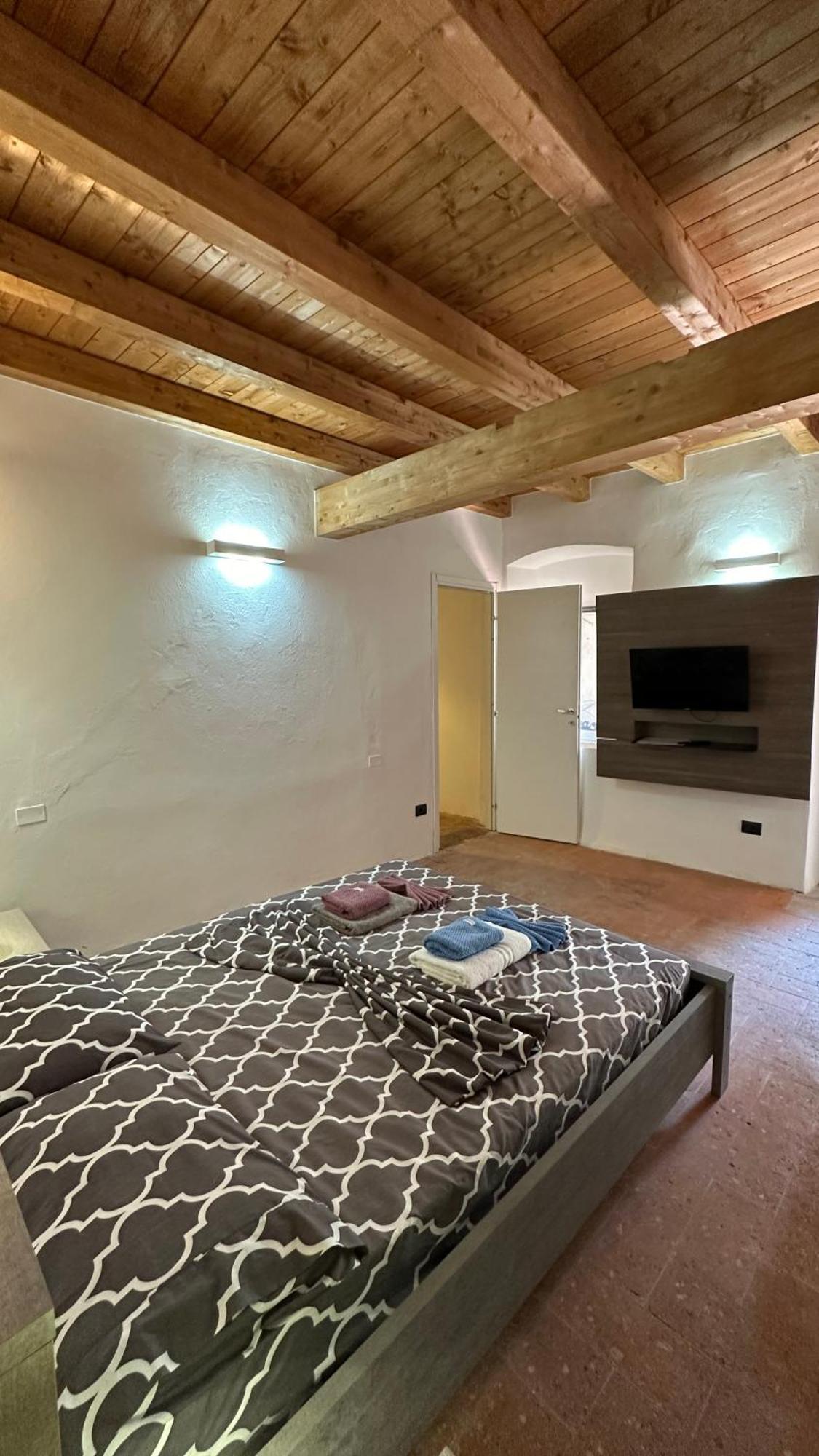 Appartamenti In Centro Storico A 15 Min Dal Lago D'Iseo - Free Wi-Fi - Ac Pallazzolo sullʼOglio Exterior foto